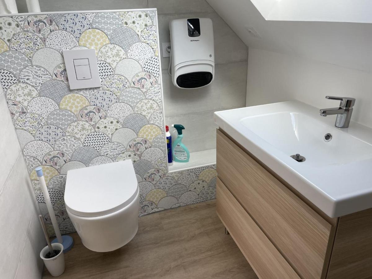maison totalement rénovée 3 chambres au coeur du village Lézardrieux Exterior foto